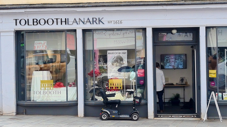 front of the Tolbooth in Lanark