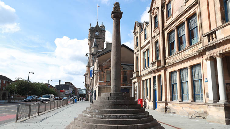 This photo shows a view of Rutherglen town hall looking down from the war memorial. 