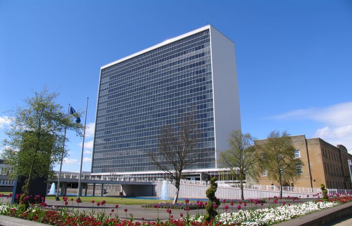 This picture shows the council headquarters building in Almada Street, Hamilton.