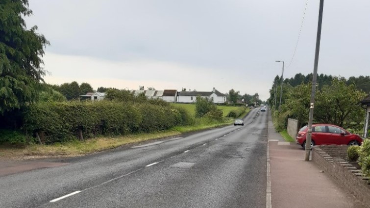 A73 Lanark Road coming into Carluke from Braidwood