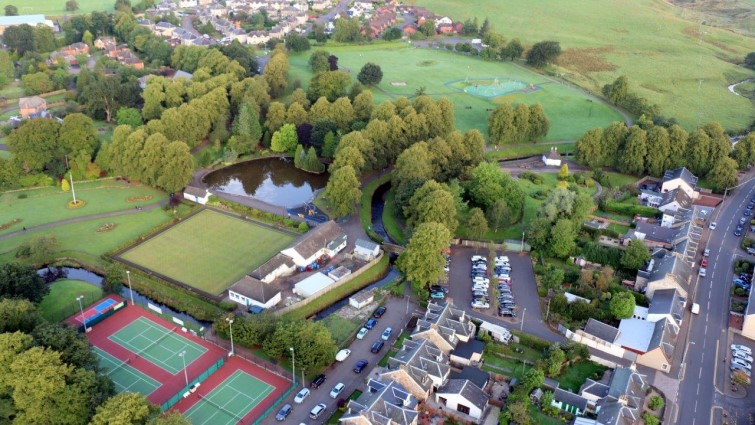 Aerial view of Strathaven Park. 