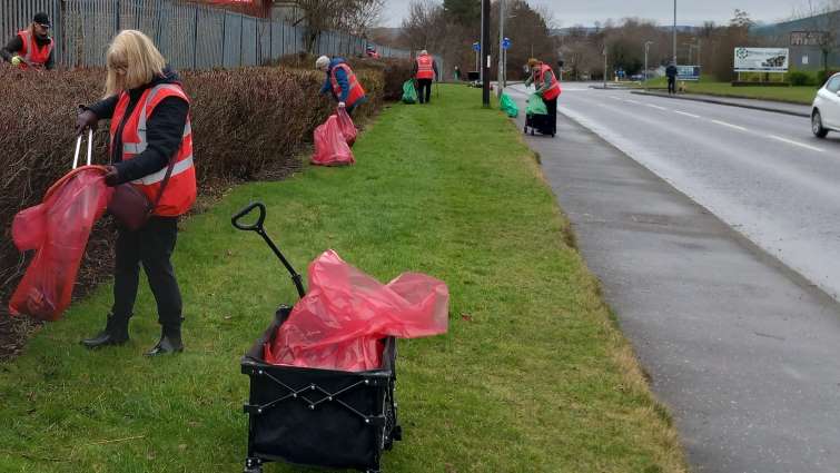Help spring clean your area by joining a local litter picking group