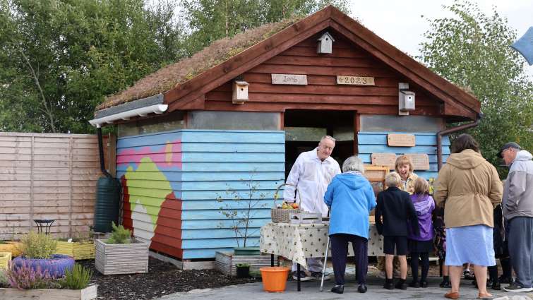 St John's Primary and the Parent Partnership Group Sensory Garden Shed with living roof