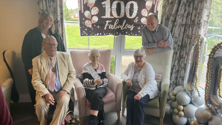 Margaret Armour celebrates her 100th with family members