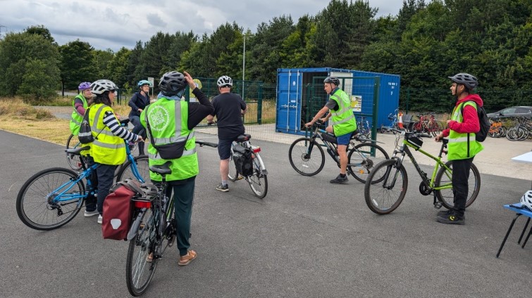 adults taking part at the Clyde Cycle Path project